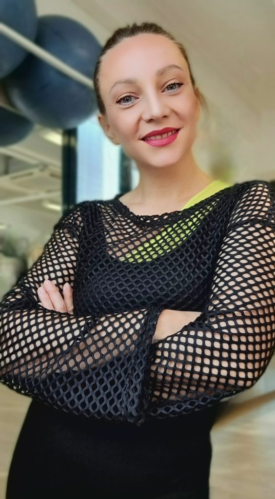 Foto di Simion Elena Alexandra, docente dei corsi di Fitness di School of Art Verona.